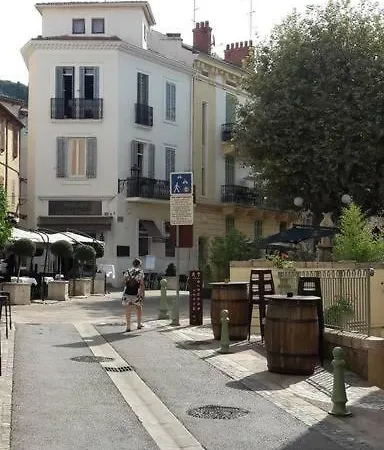 Studio Avec Vue Panoramique Sur La Baie De Cannes *