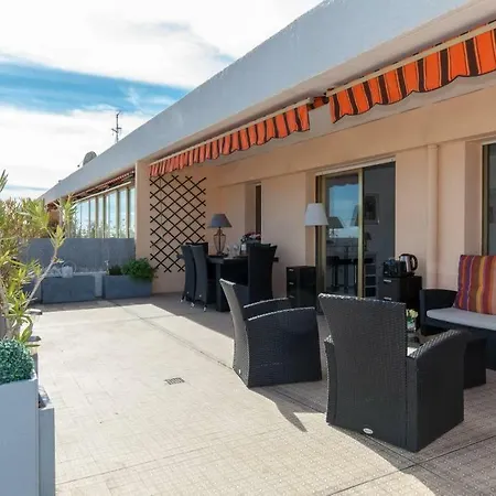 Studio Avec Vue Panoramique Sur La Baie De Cannes Le Cannet